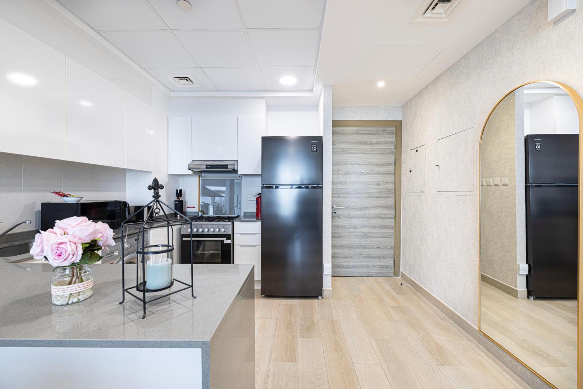 Apartment Ultra-luxury / Marina & Burj Khalifa View/ High Floor